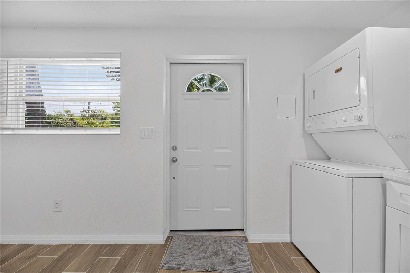 VALKENWAL - Residential Lease