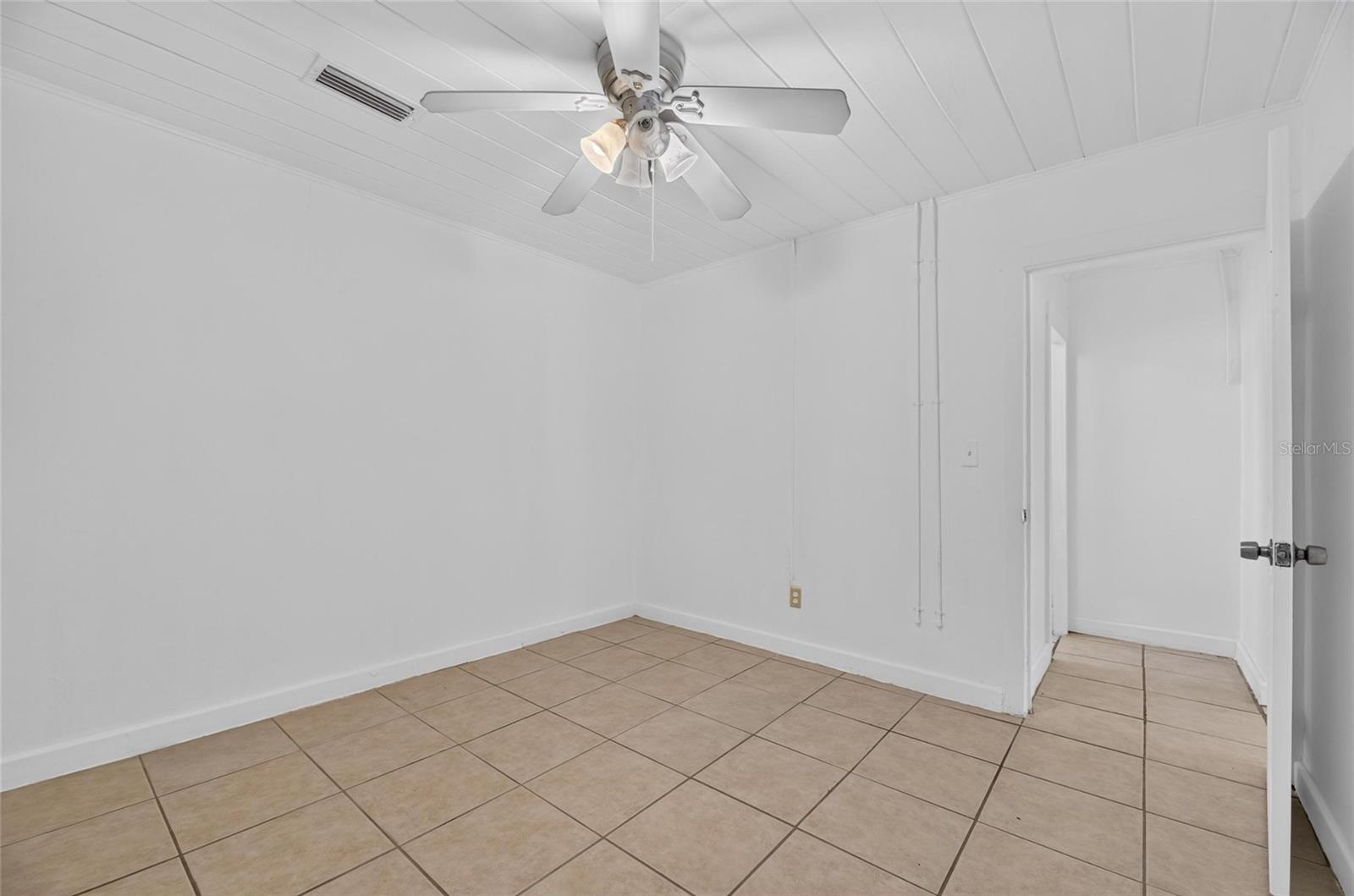 VALKENWAL - Residential Lease