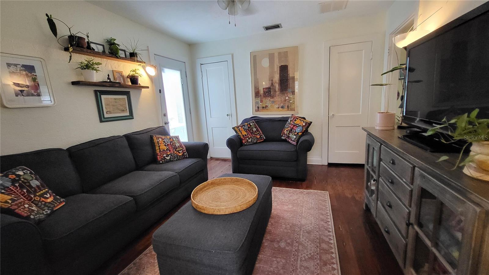 RIVERSIDE NORTH - Residential