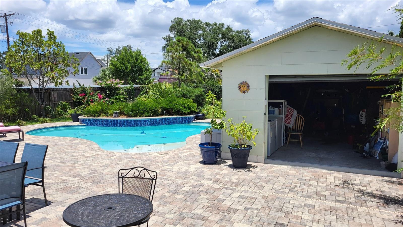 RIVERSIDE NORTH - Residential
