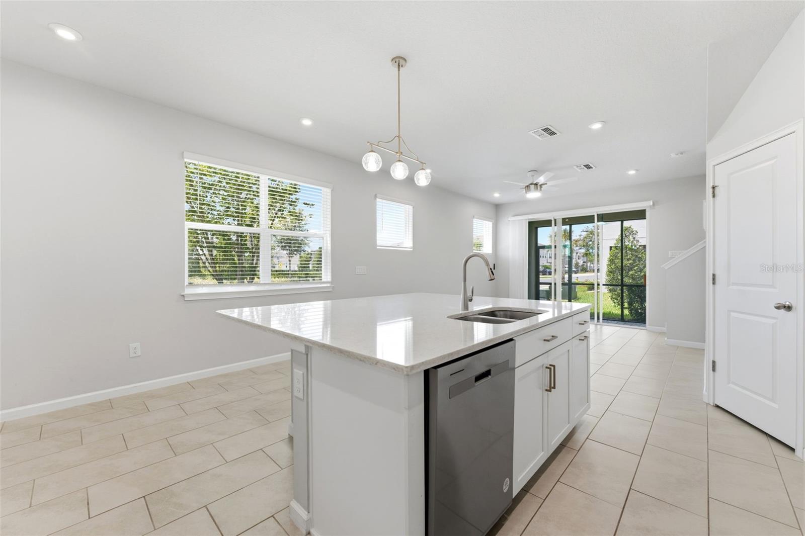 PARKVIEW/LONG LAKE RANCH PH 1A - Residential Lease