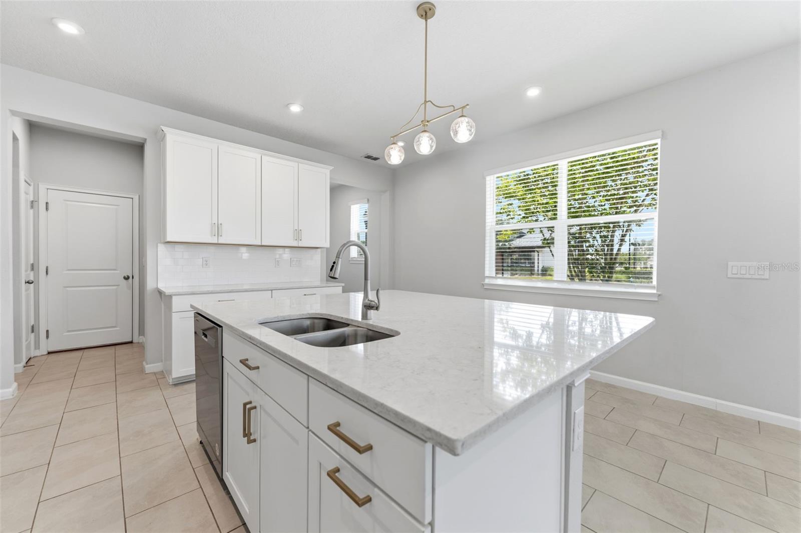 PARKVIEW/LONG LAKE RANCH PH 1A - Residential Lease