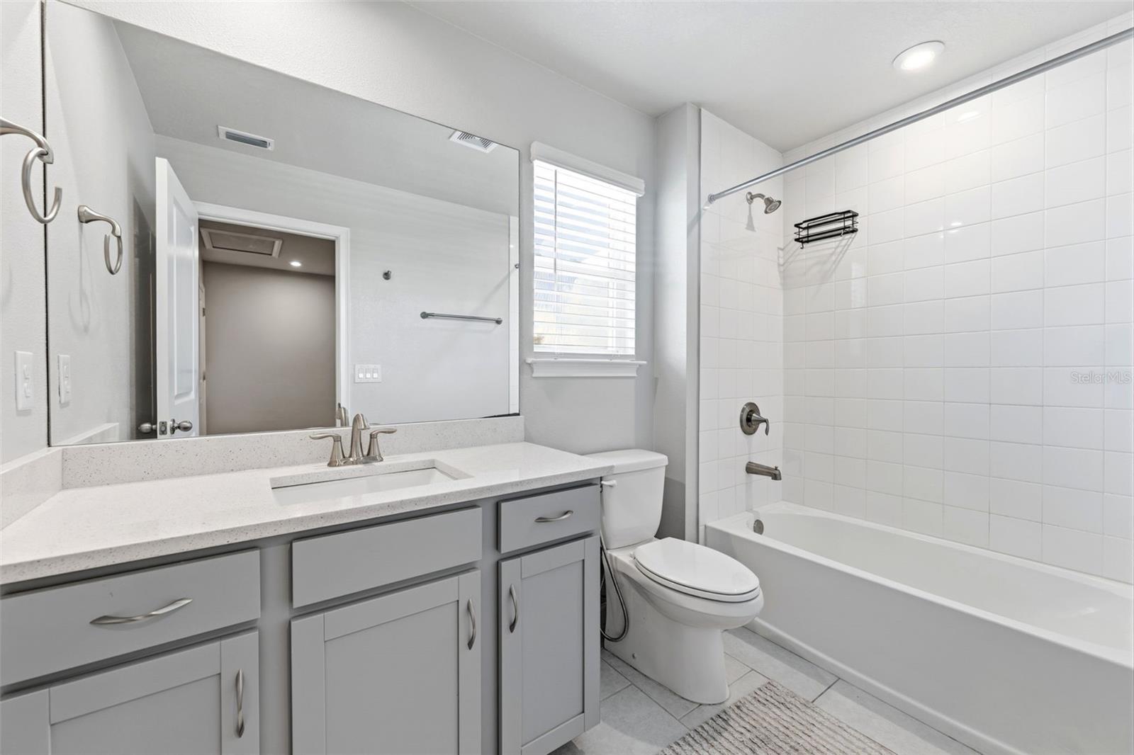 PARKVIEW/LONG LAKE RANCH PH 1A - Residential Lease