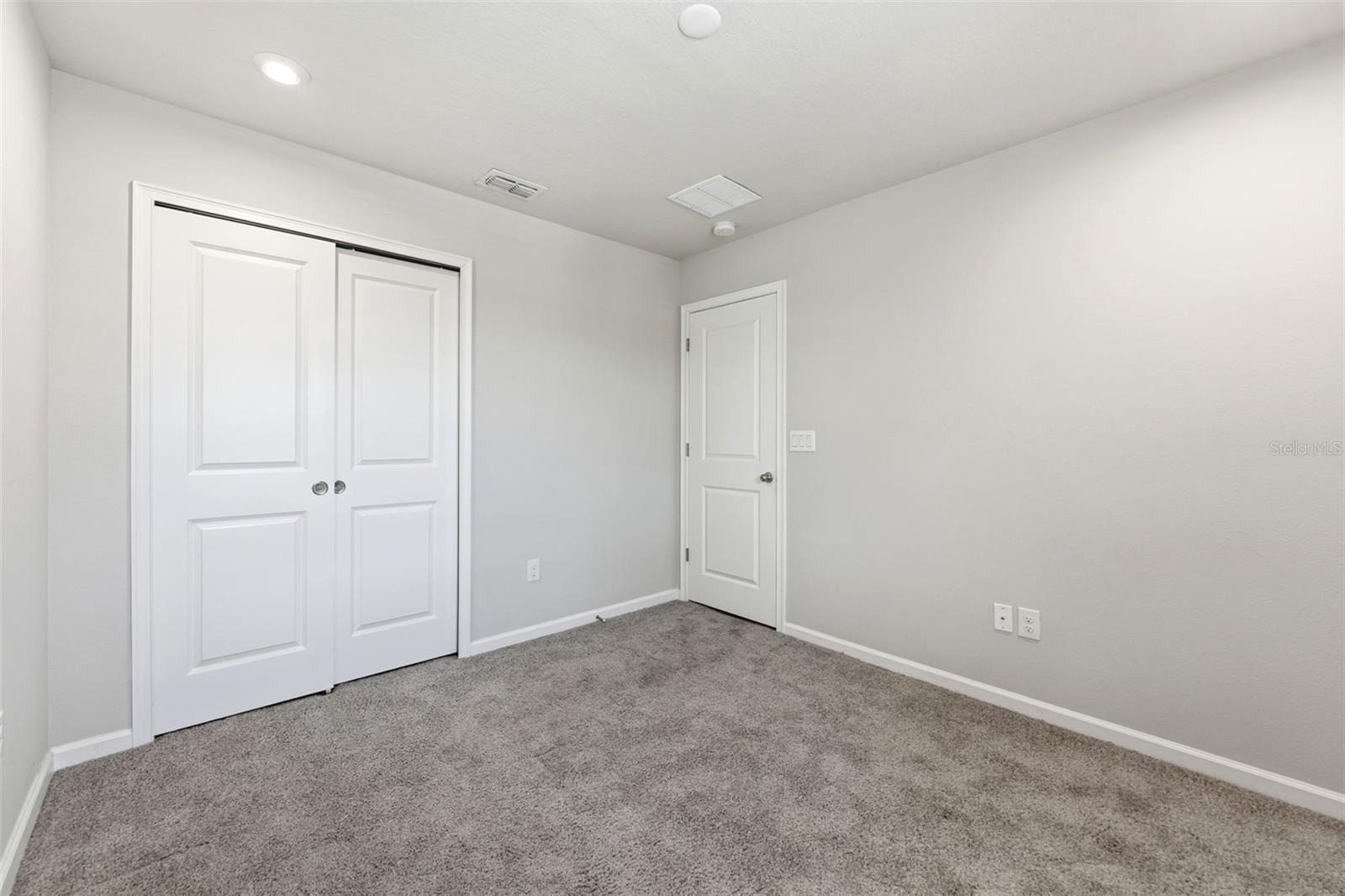 PARKVIEW/LONG LAKE RANCH PH 1A - Residential Lease