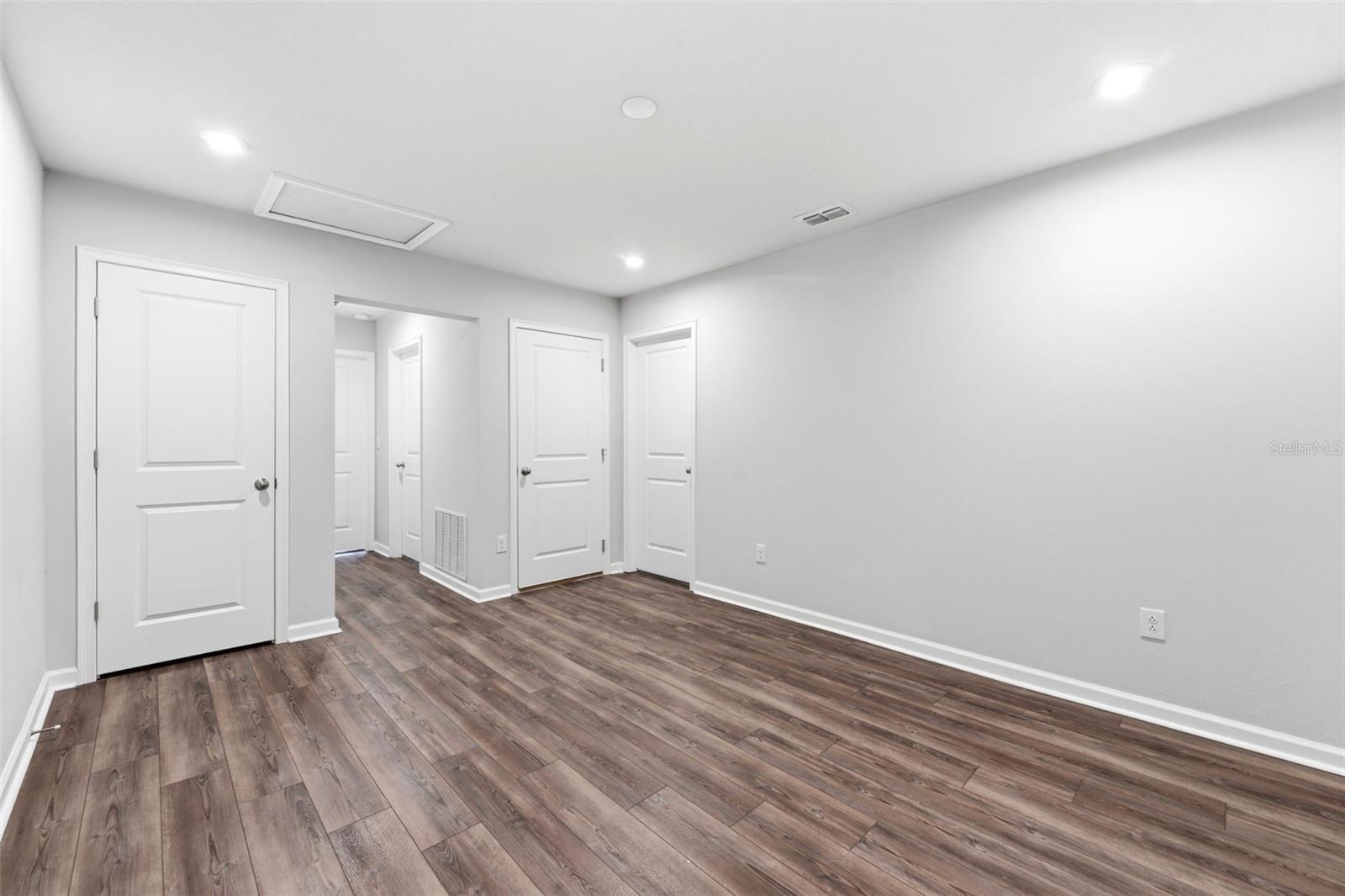 PARKVIEW/LONG LAKE RANCH PH 1A - Residential Lease