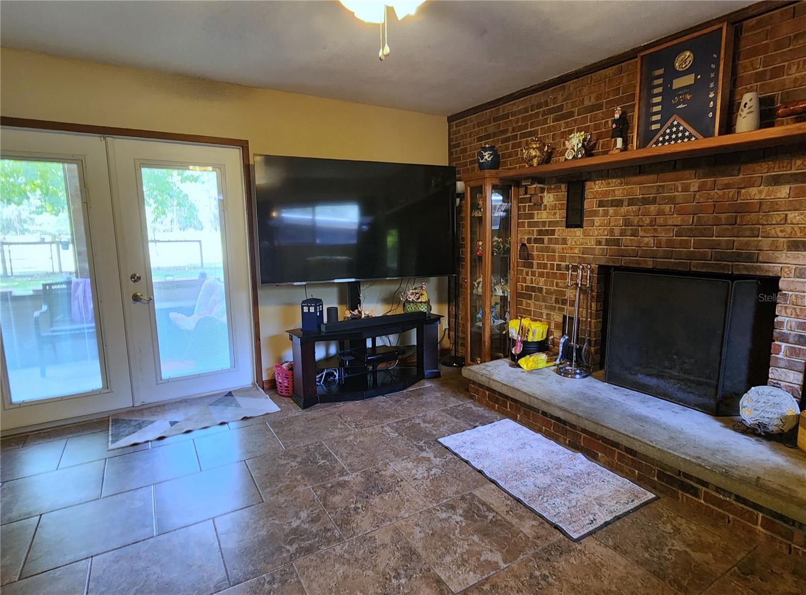 TOWN OF ORANGE SPRINGS - Residential