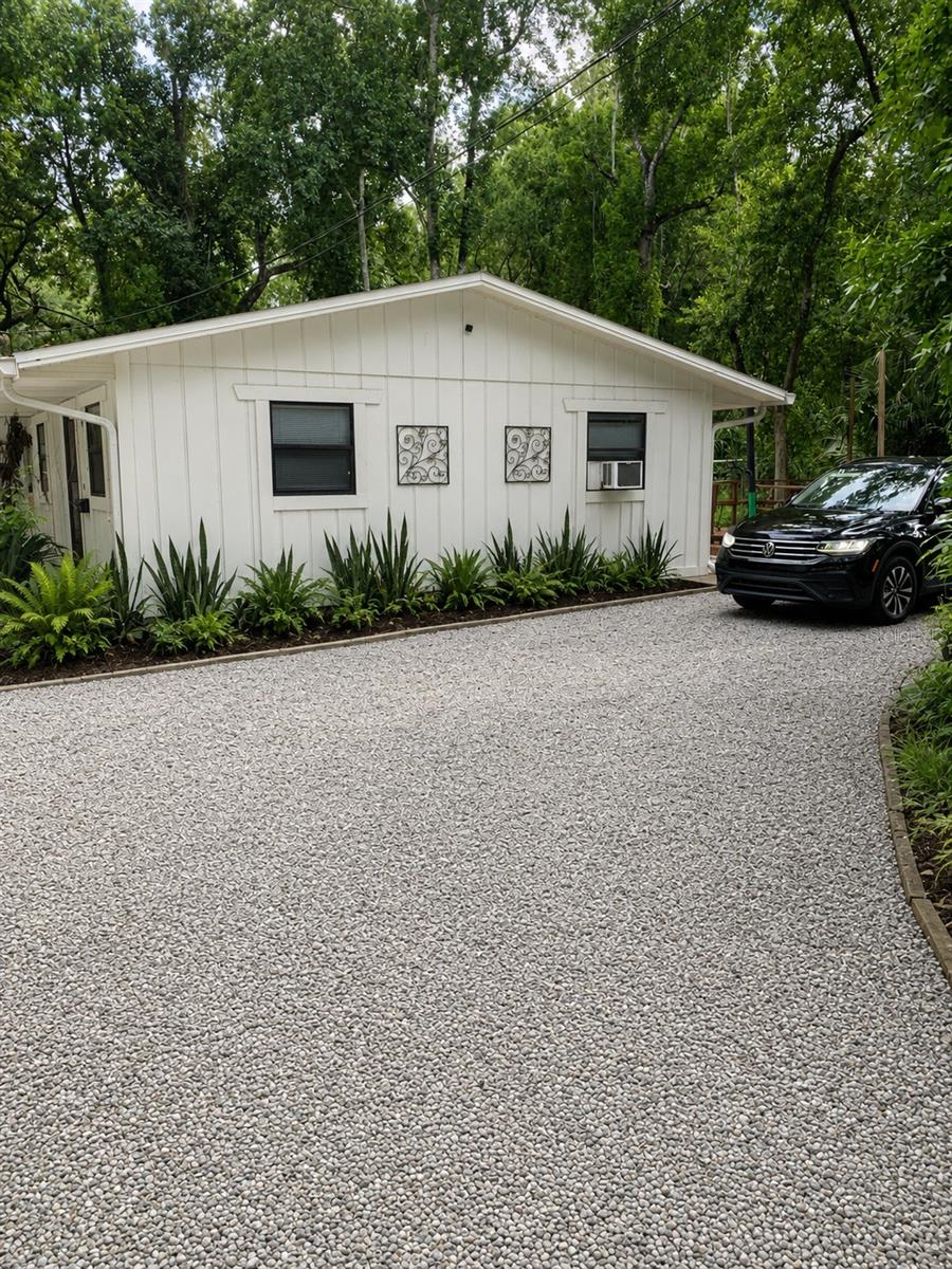 SPRING HAMMOCK - Residential Lease
