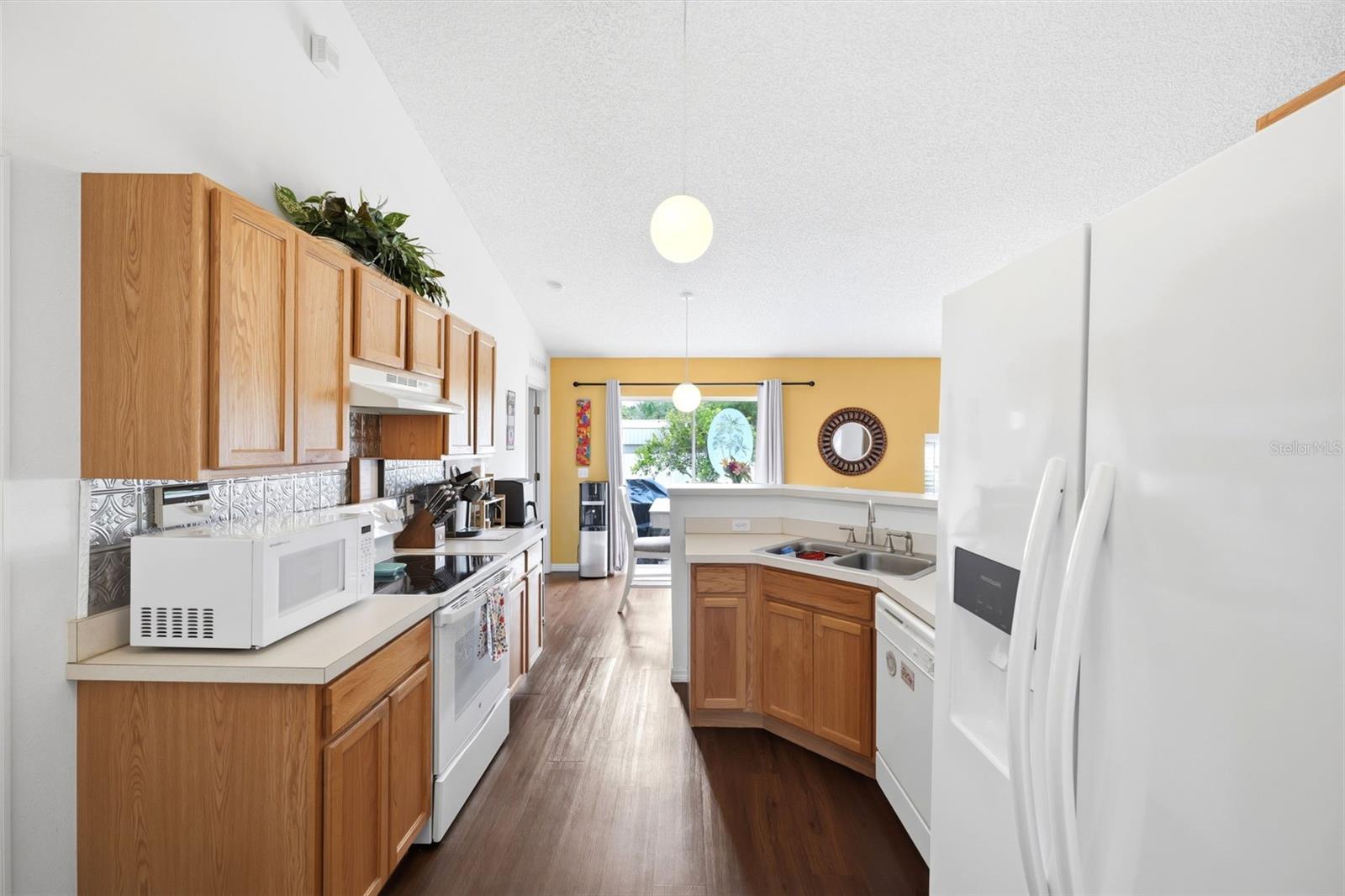 SPRING HILL - Residential