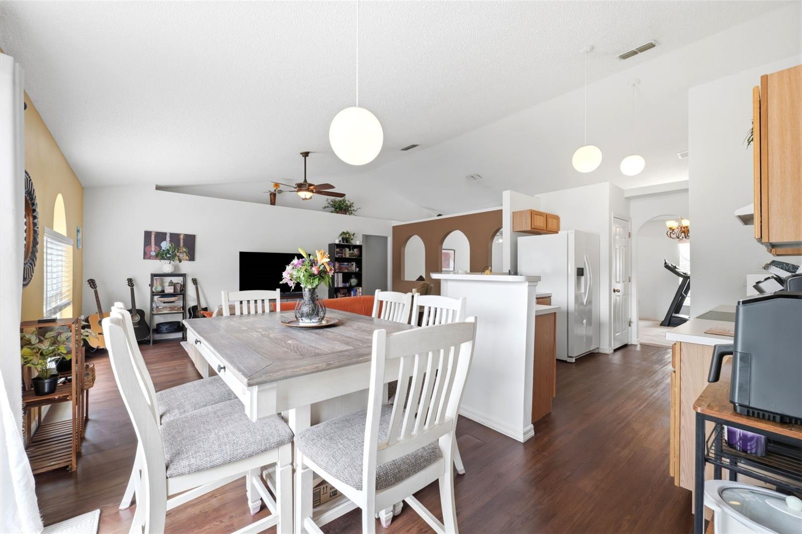 SPRING HILL - Residential