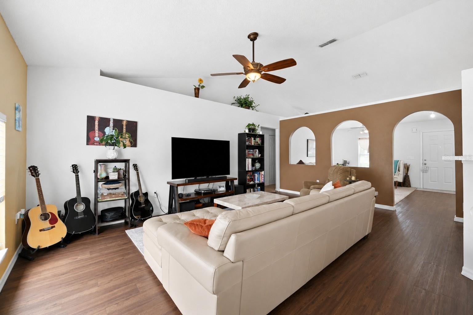 SPRING HILL - Residential
