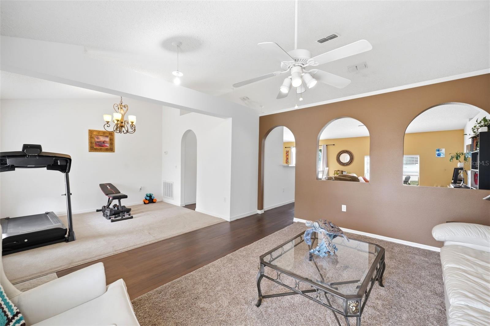 SPRING HILL - Residential