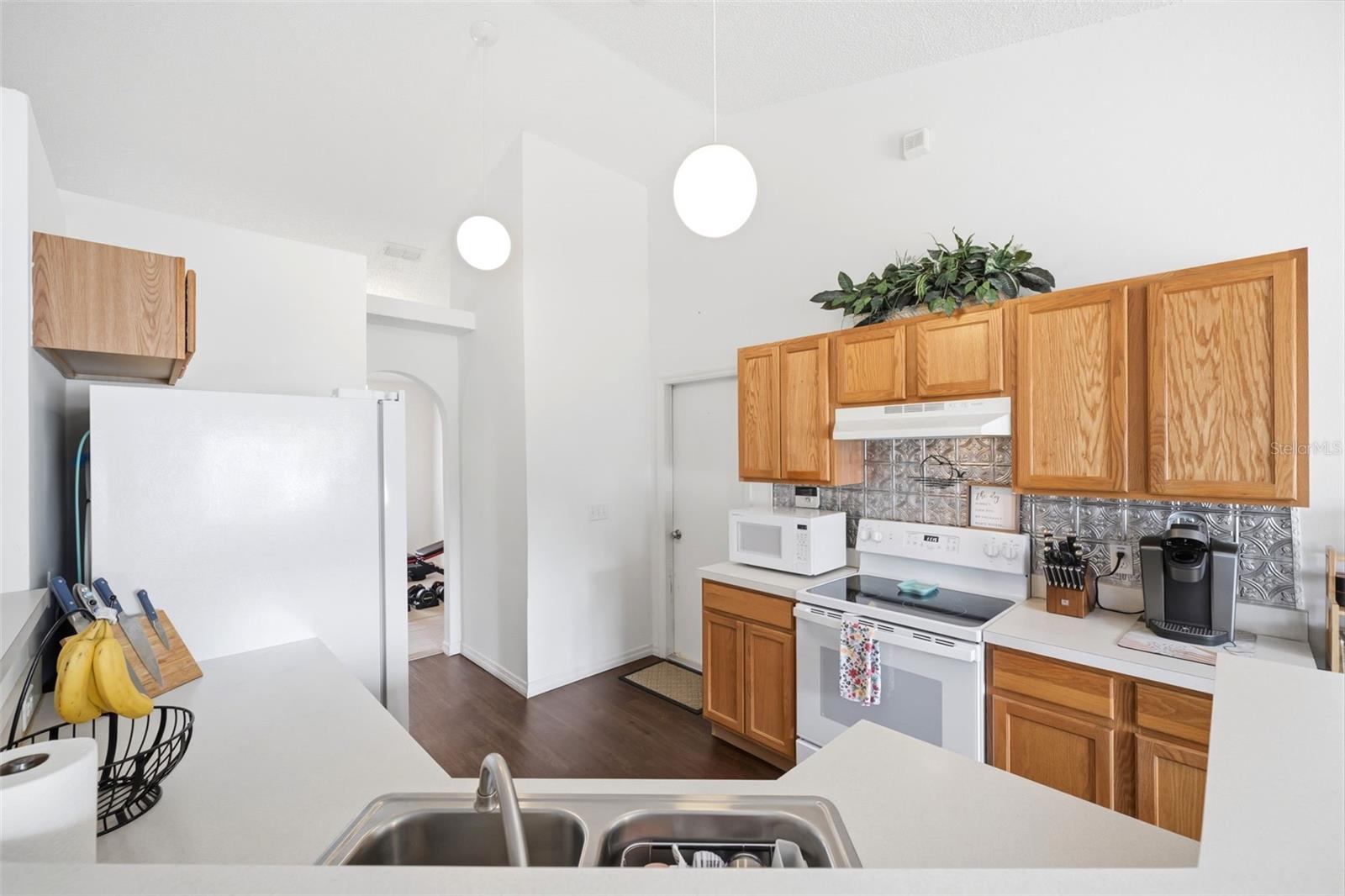 SPRING HILL - Residential