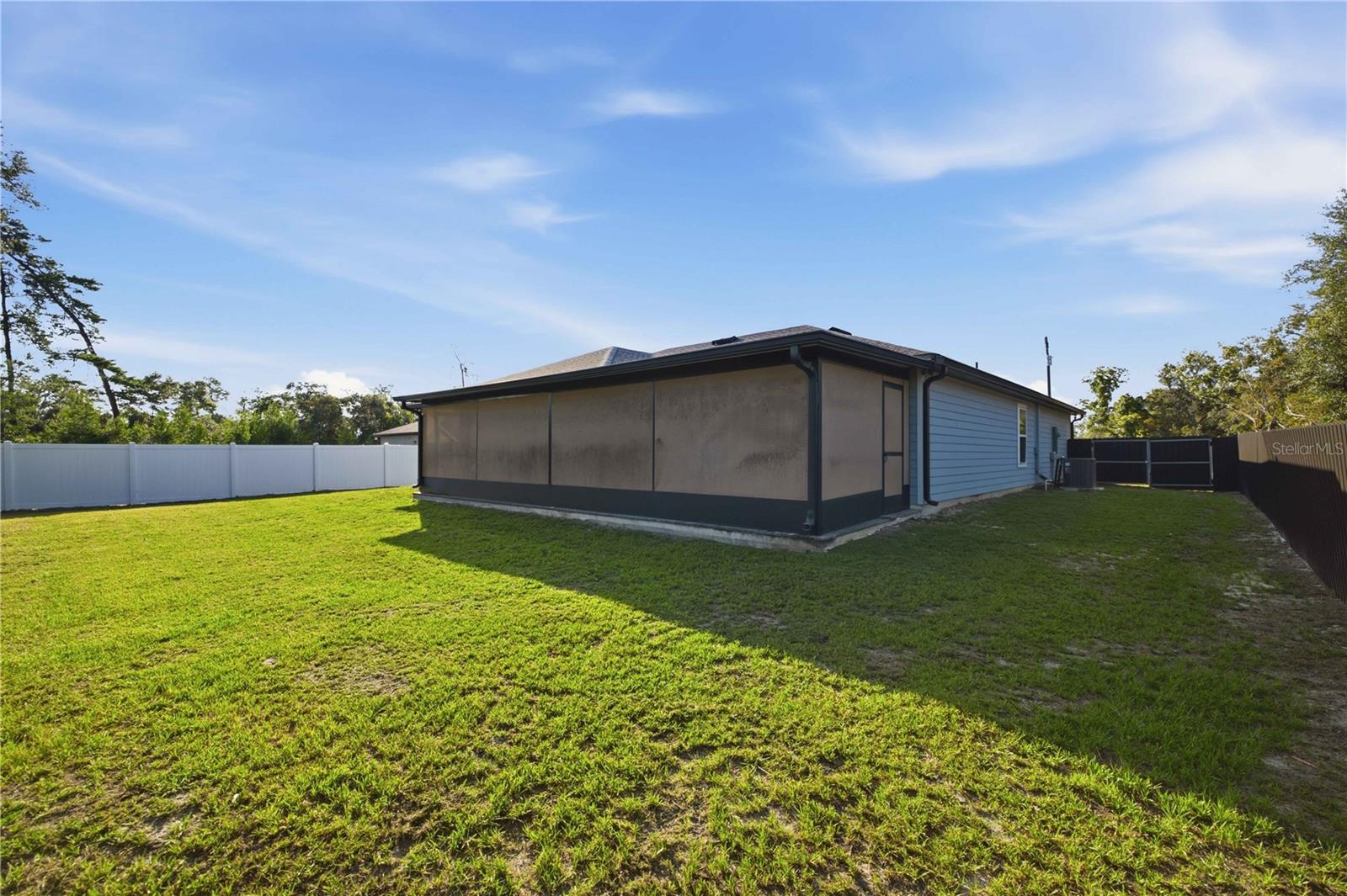MARION OAKS UN 04 - Residential