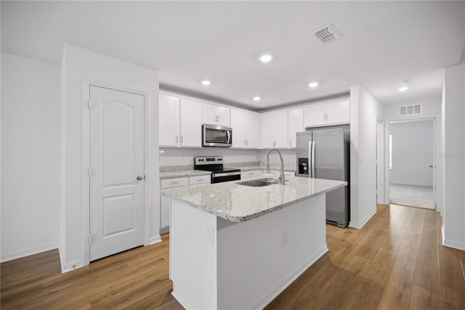 MARION OAKS UN 04 - Residential