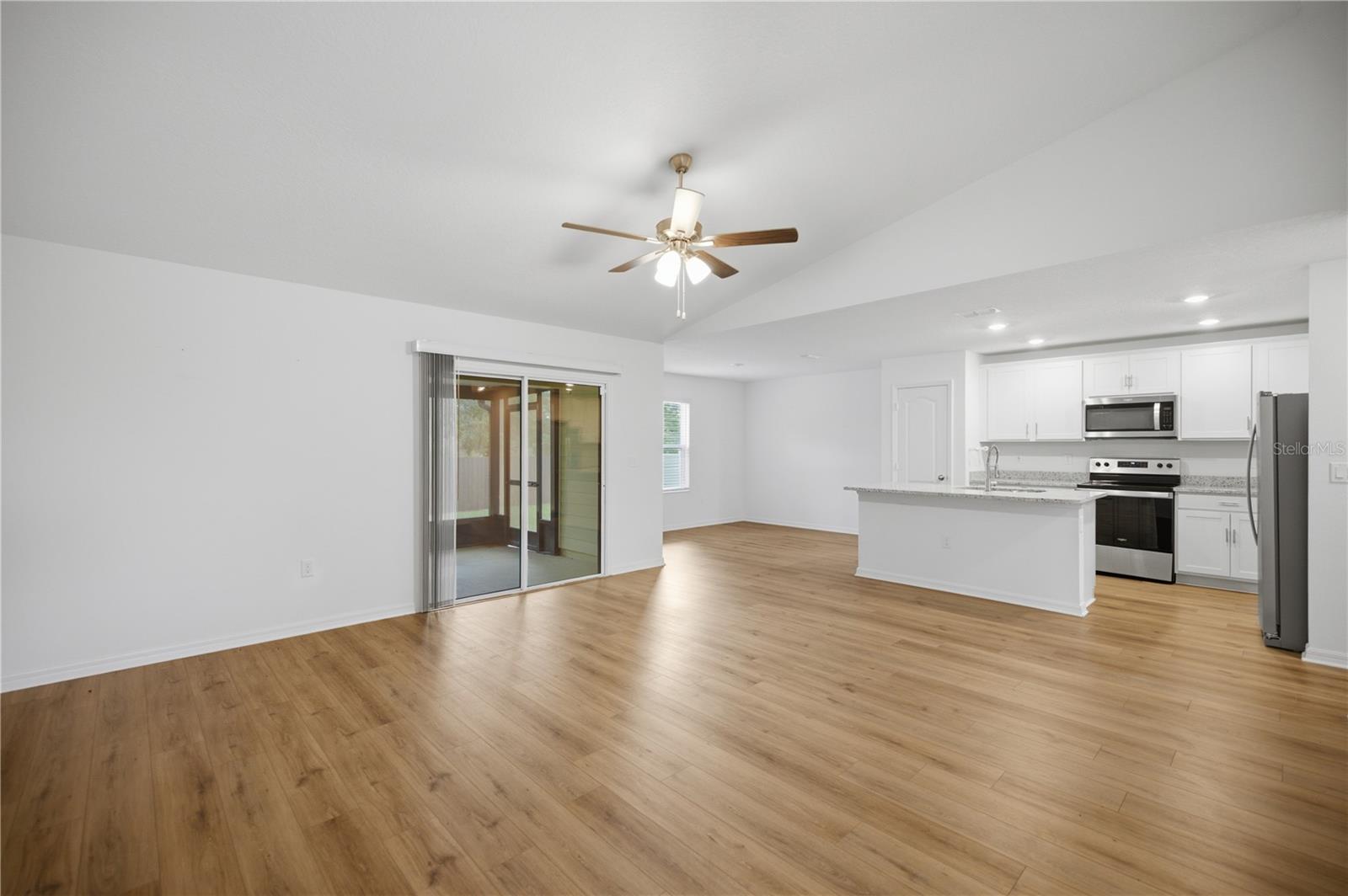 MARION OAKS UN 04 - Residential