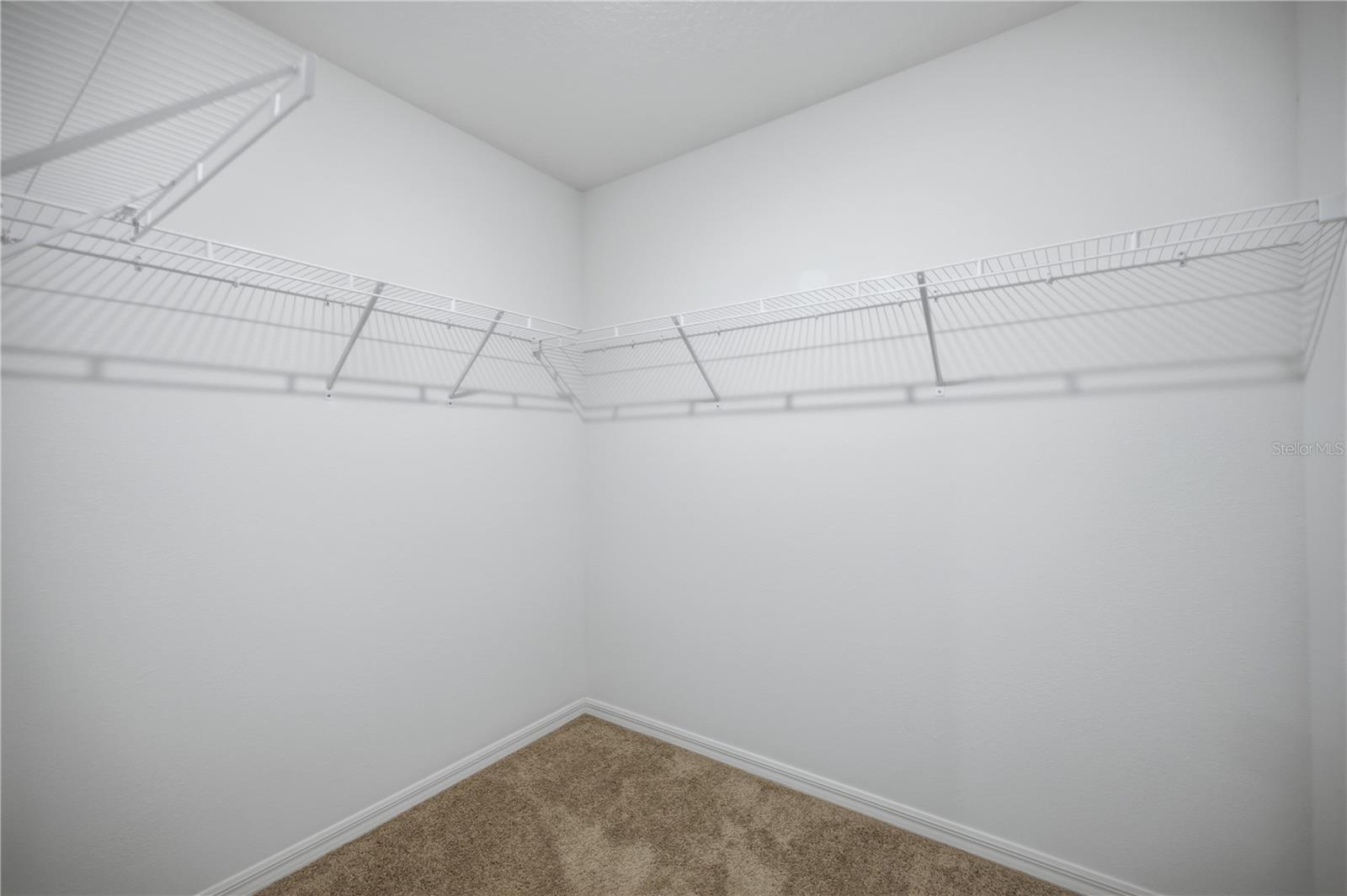 MARION OAKS UN 04 - Residential