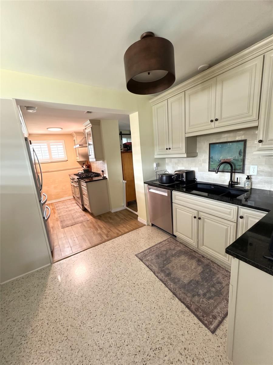 BAYWOOD SHORES 1ST ADD - Residential