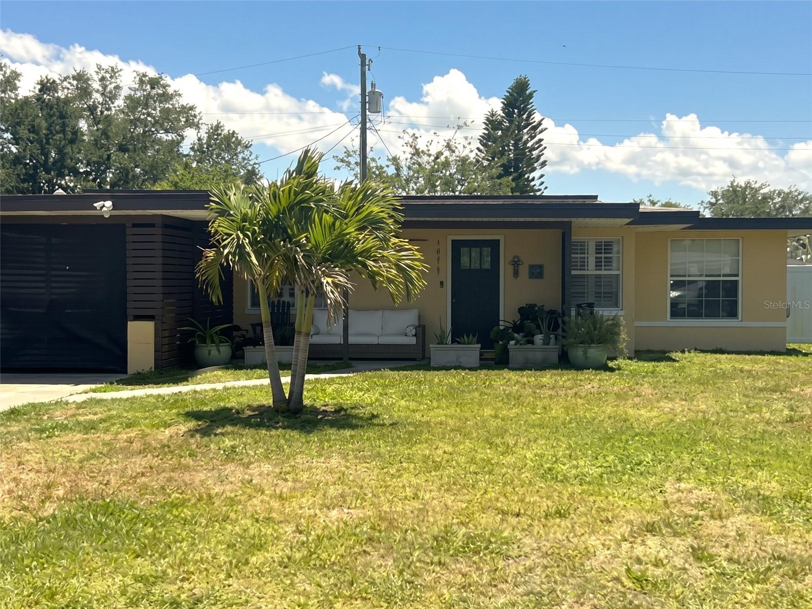 BAYWOOD SHORES 1ST ADD - Residential