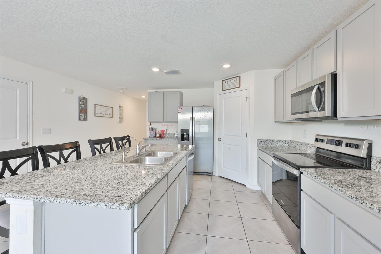 BERRY BAY SUB - Residential