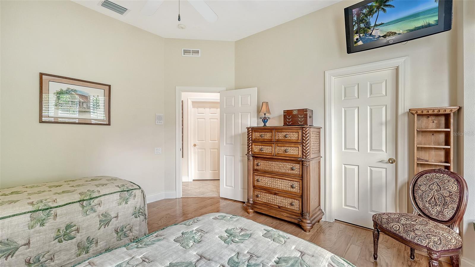 SILVER OAK - Residential