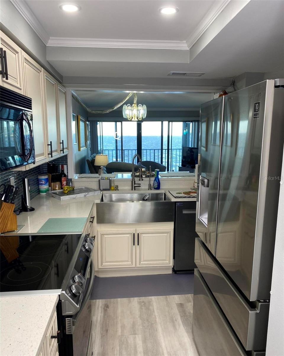 PELICAN POINT A CONDO - Residential Lease