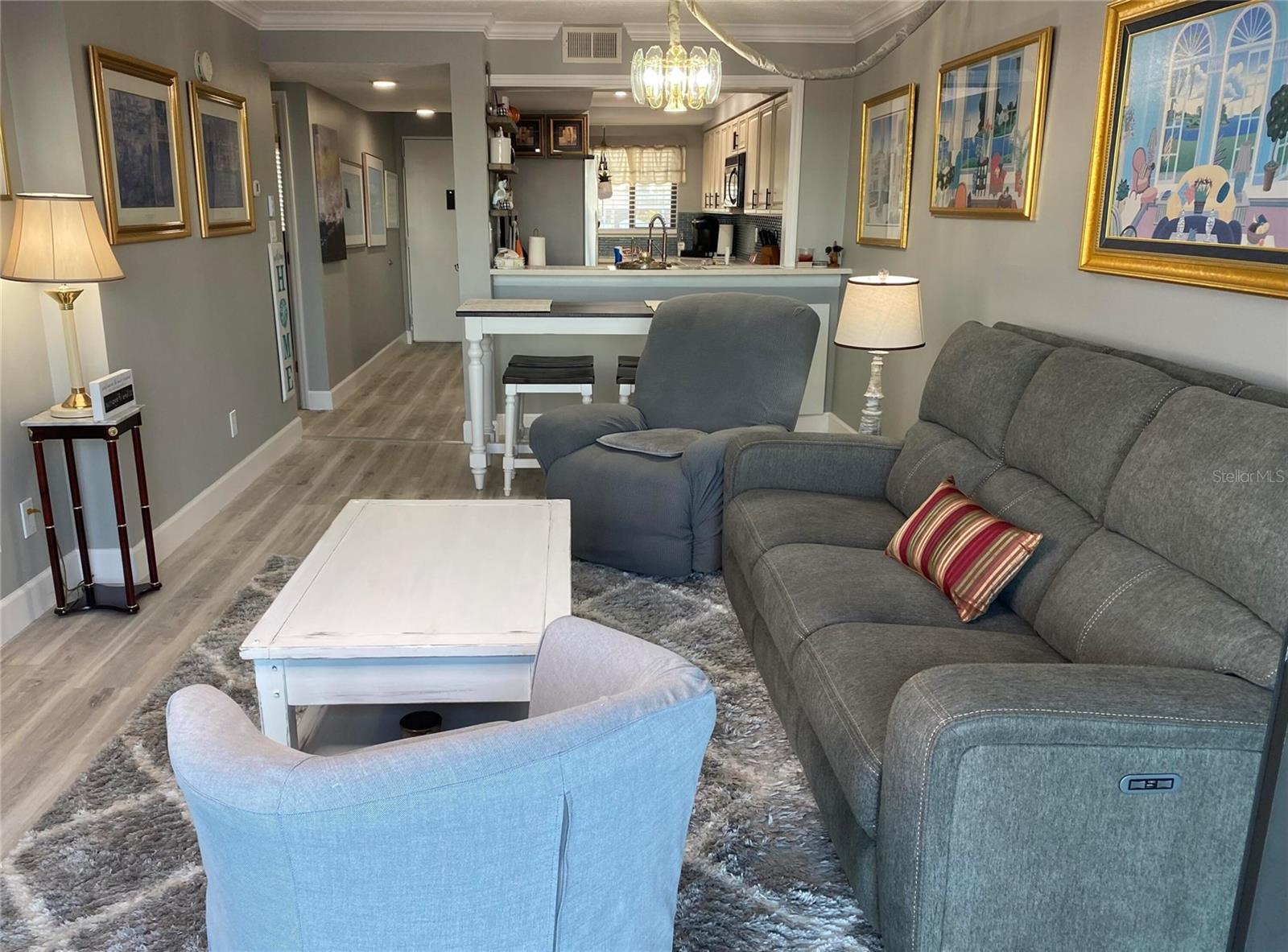 PELICAN POINT A CONDO - Residential Lease