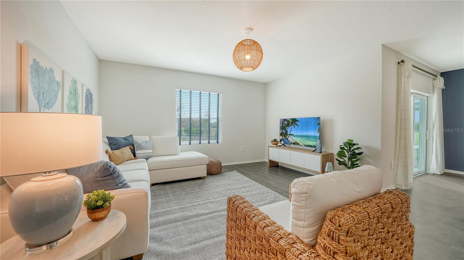 BROADLEAF - Residential