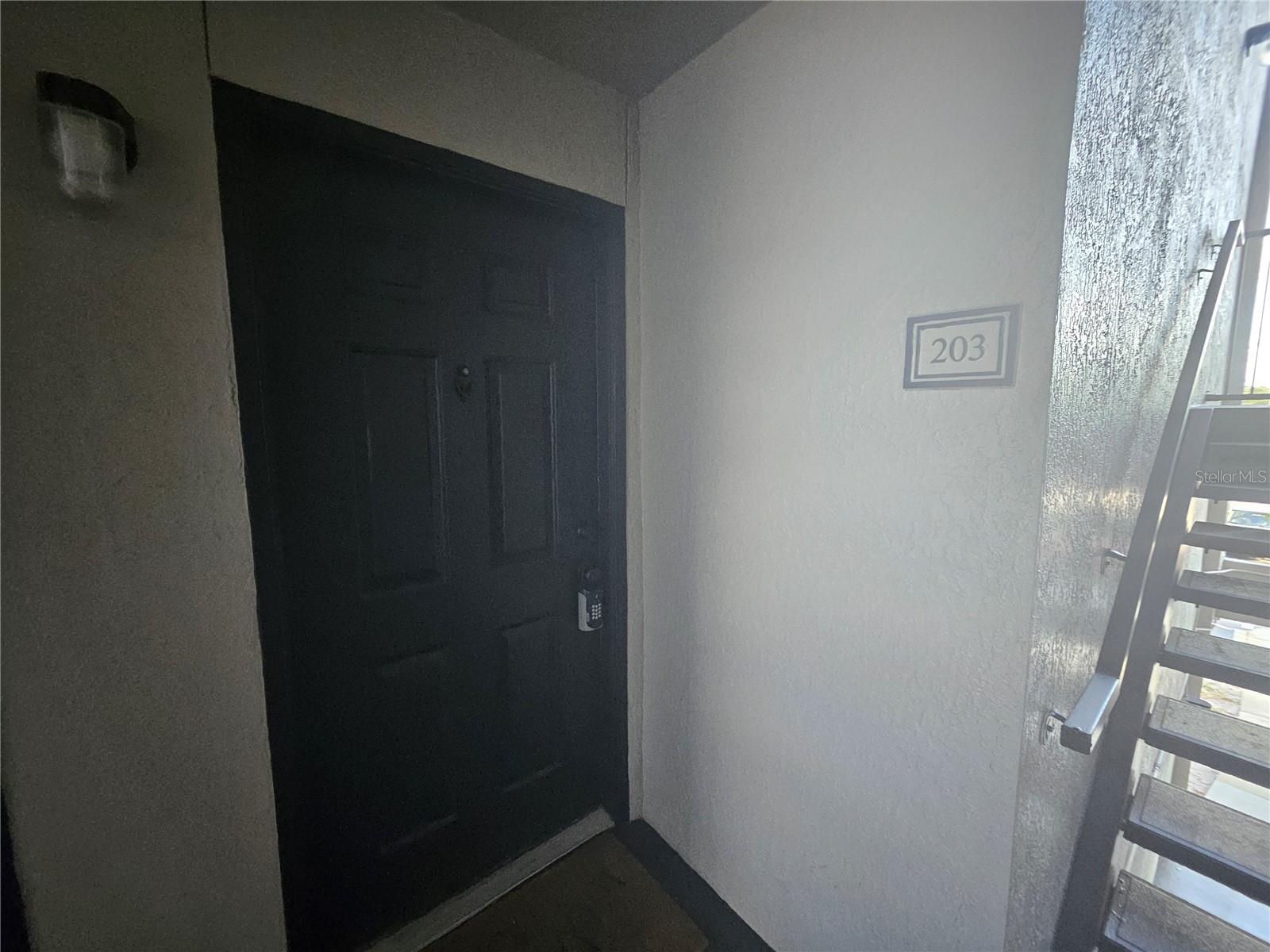 SANDLAKE PRIVATE RESIDENCES - Residential Lease