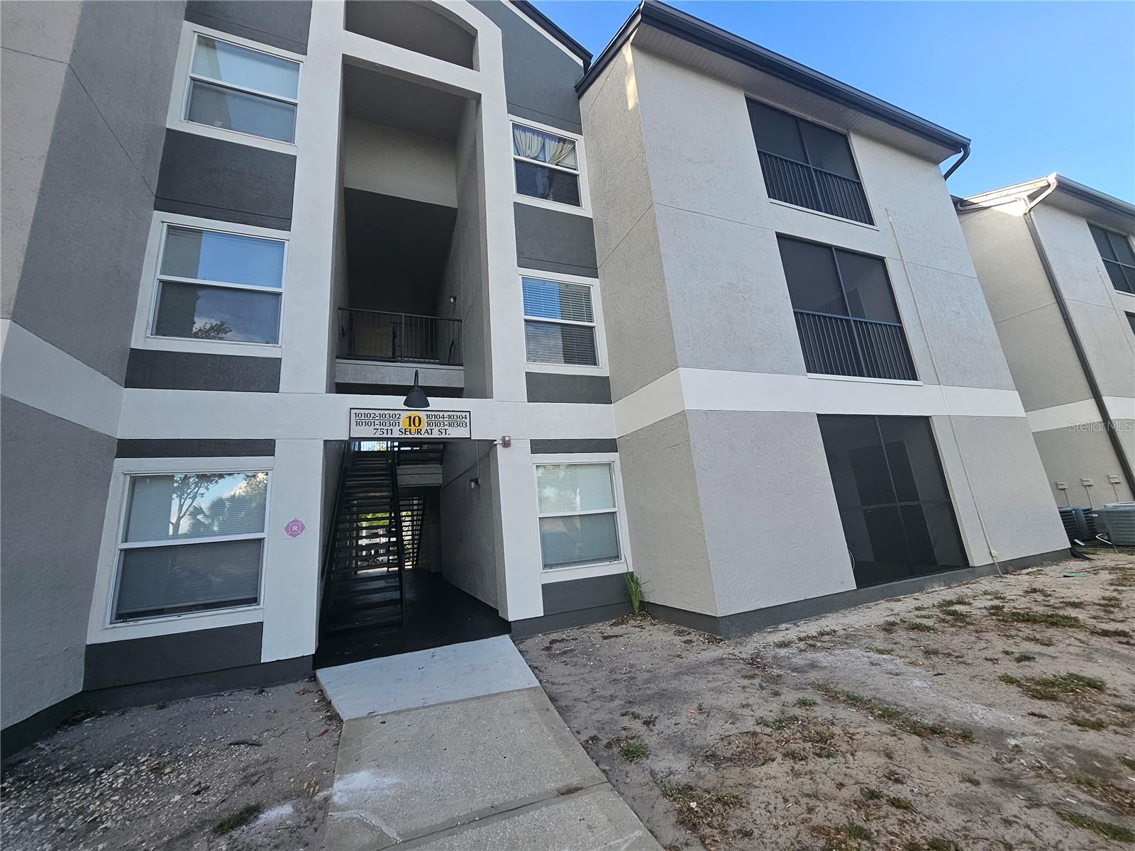 SANDLAKE PRIVATE RESIDENCES - Residential Lease