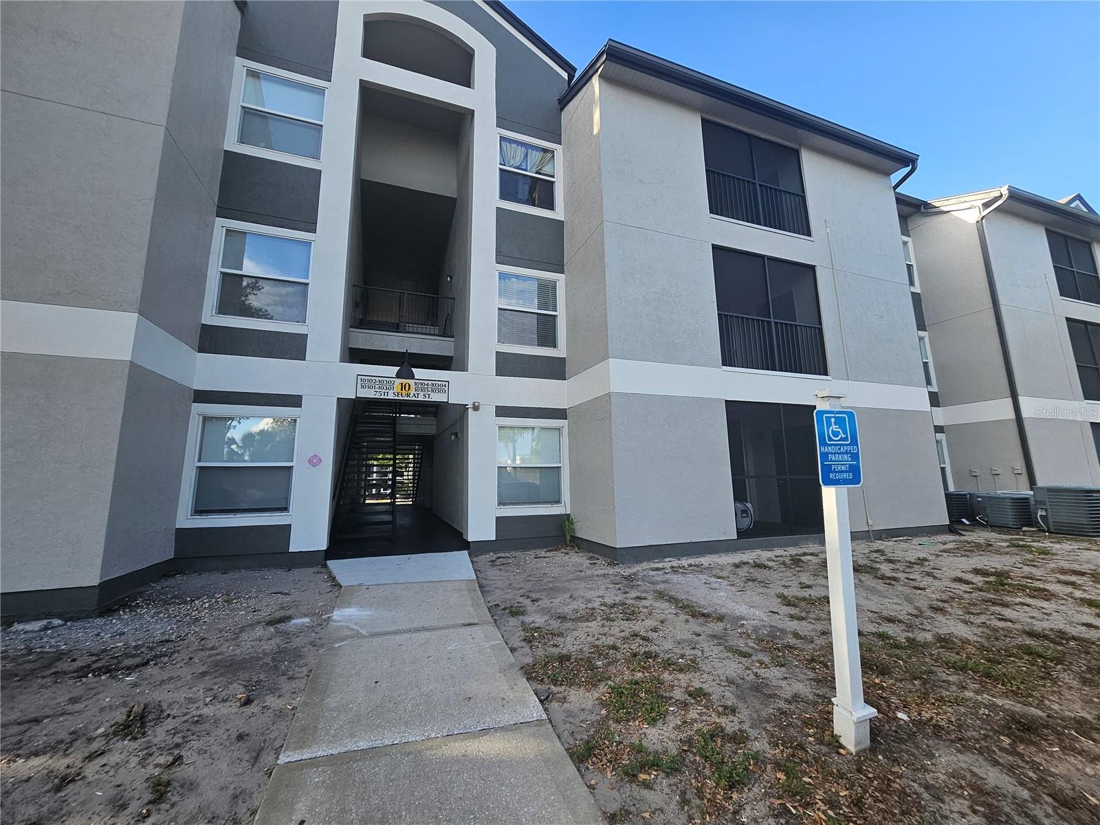 SANDLAKE PRIVATE RESIDENCES - Residential Lease