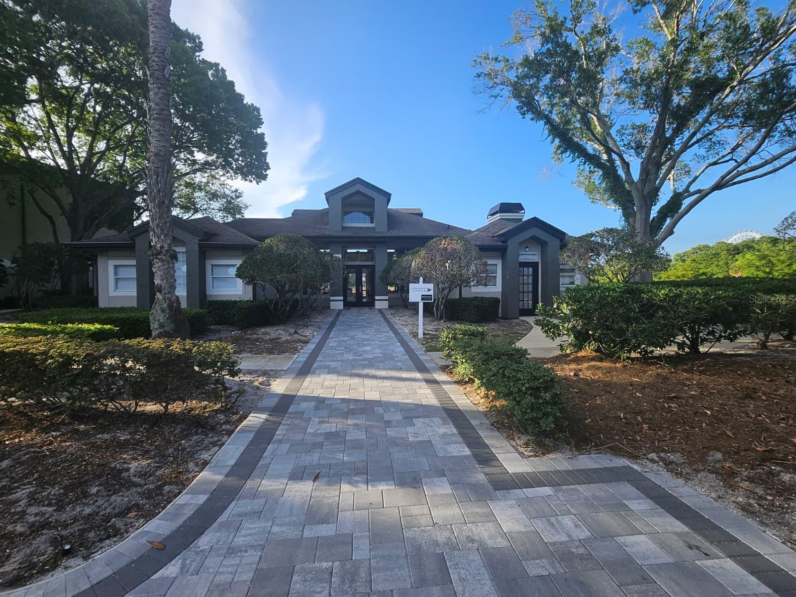 SANDLAKE PRIVATE RESIDENCES - Residential Lease