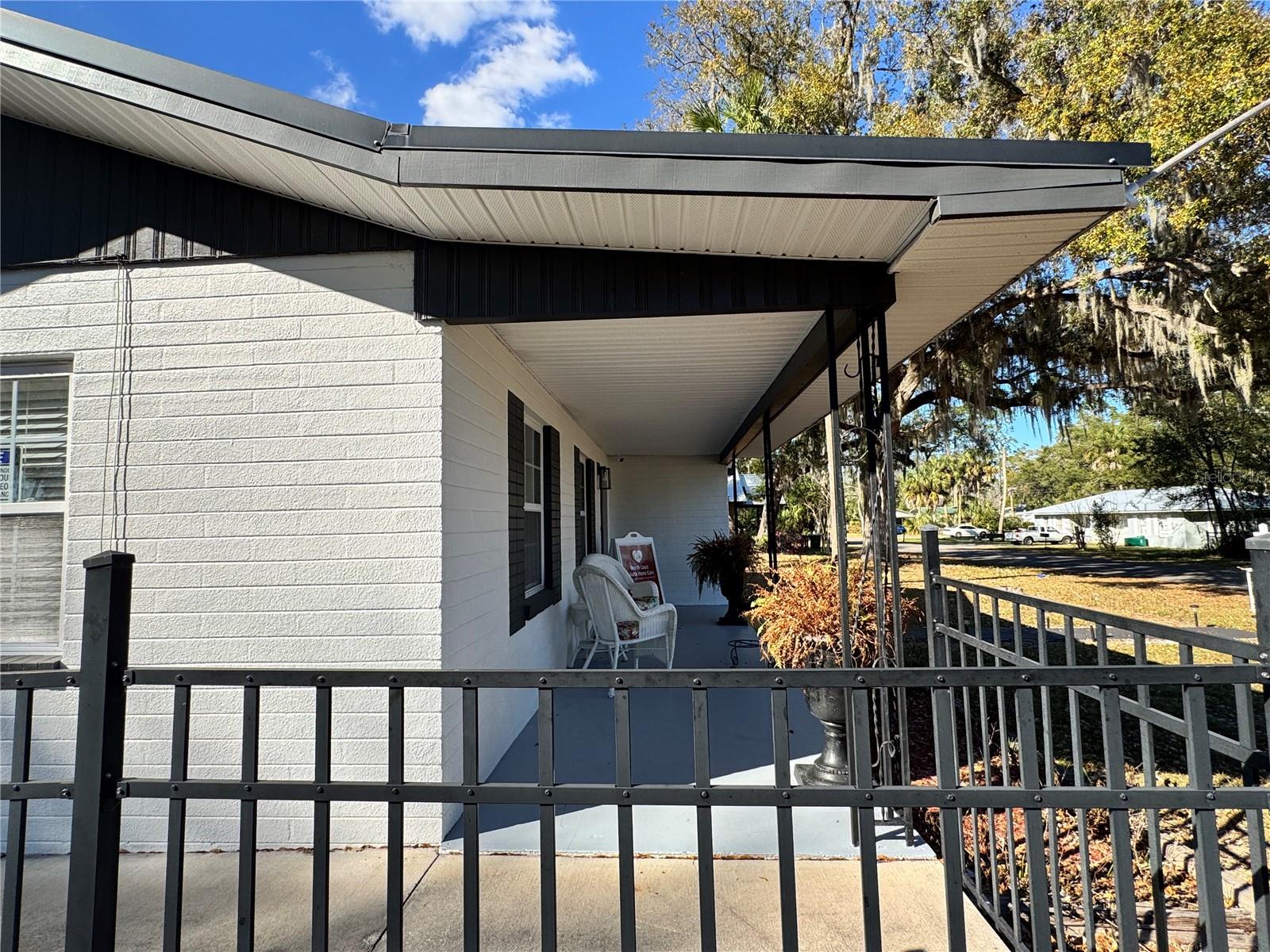 CHIEFLAND - Commercial Sale