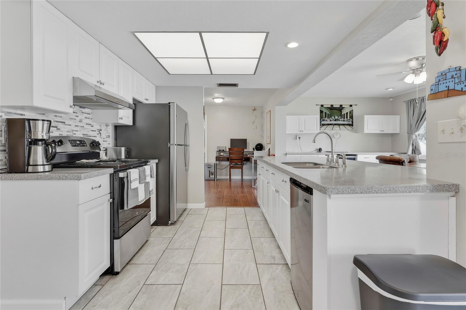 SUNSHINE ESTATES - Residential