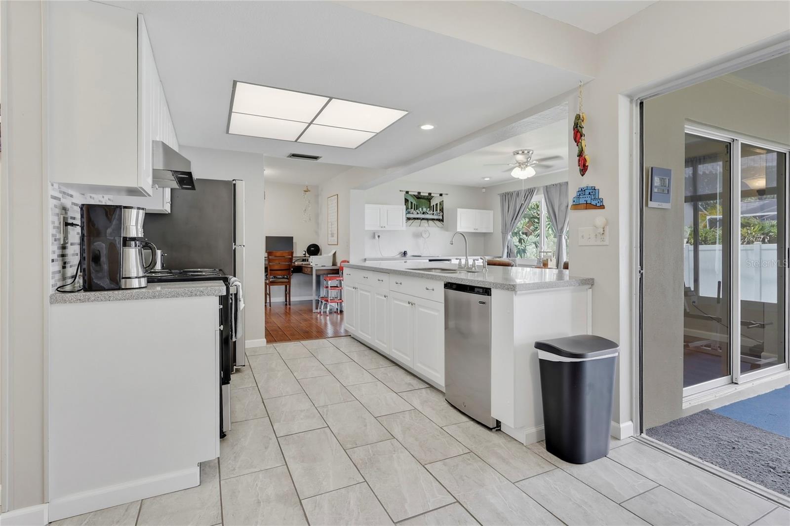 SUNSHINE ESTATES - Residential