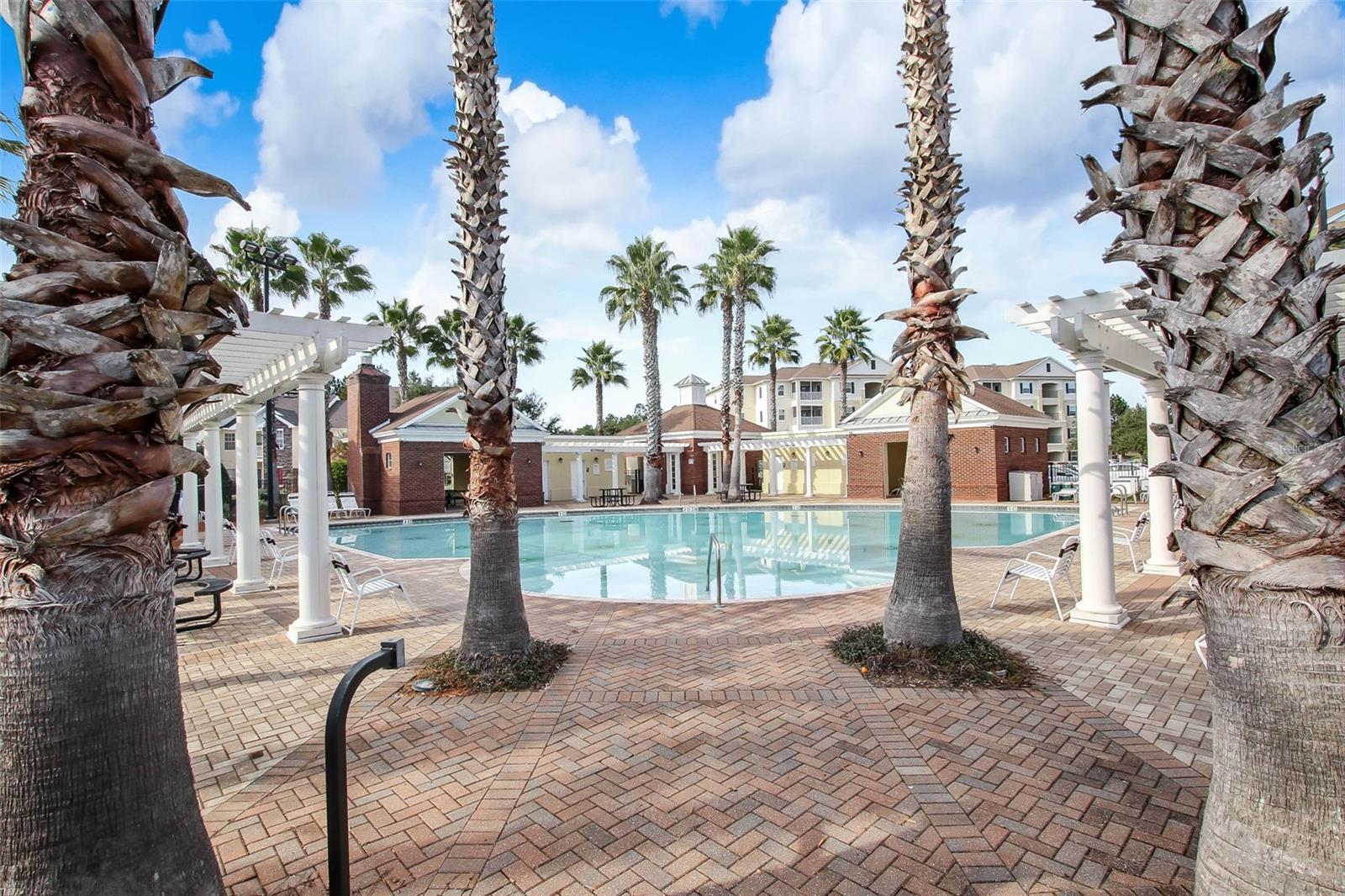 WORTHINGTON OAKS/OAKLEAF - Residential