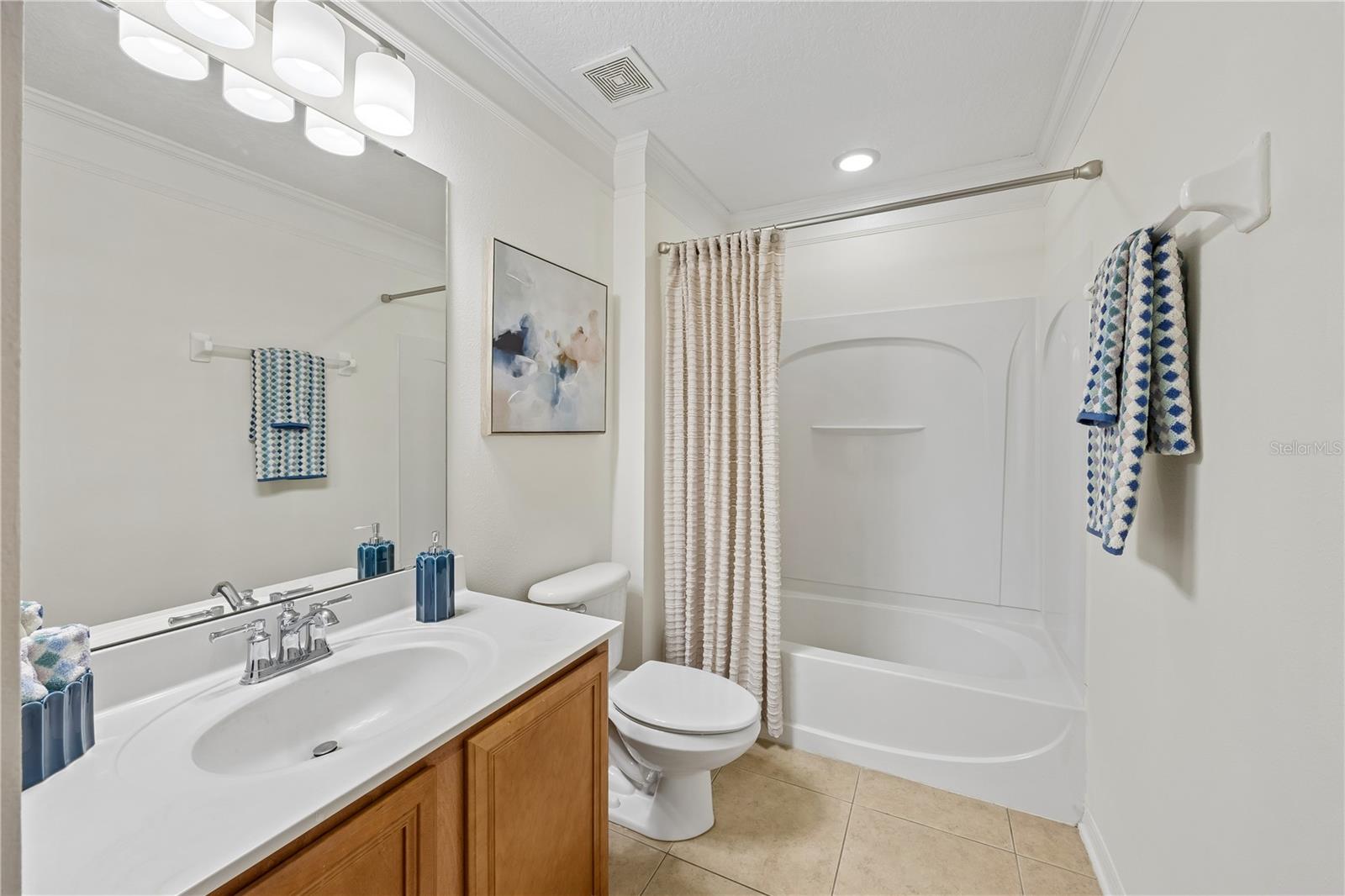 WORTHINGTON OAKS/OAKLEAF - Residential