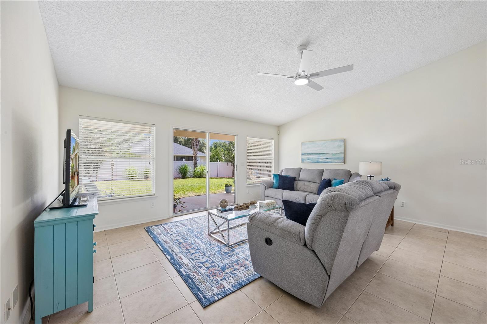 WORTHINGTON OAKS/OAKLEAF - Residential