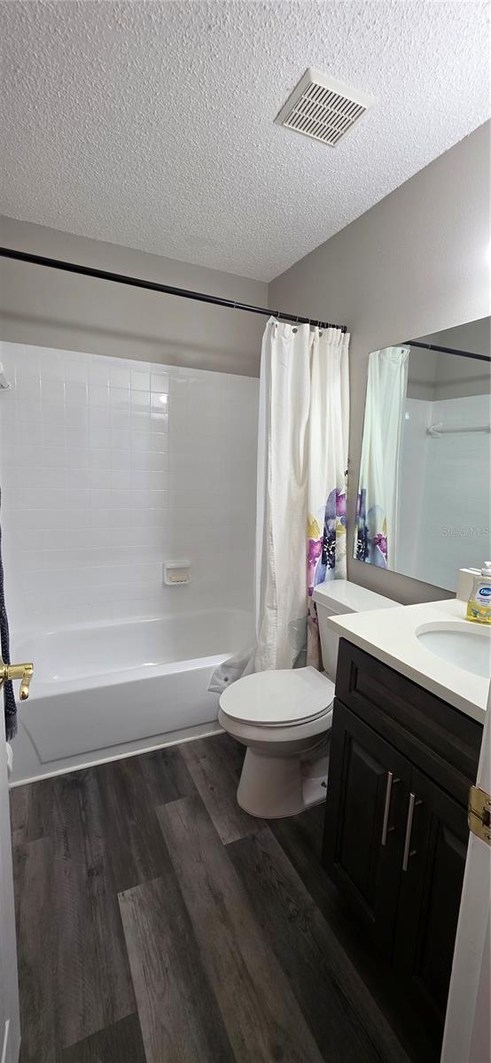TALIA CONDO - Residential