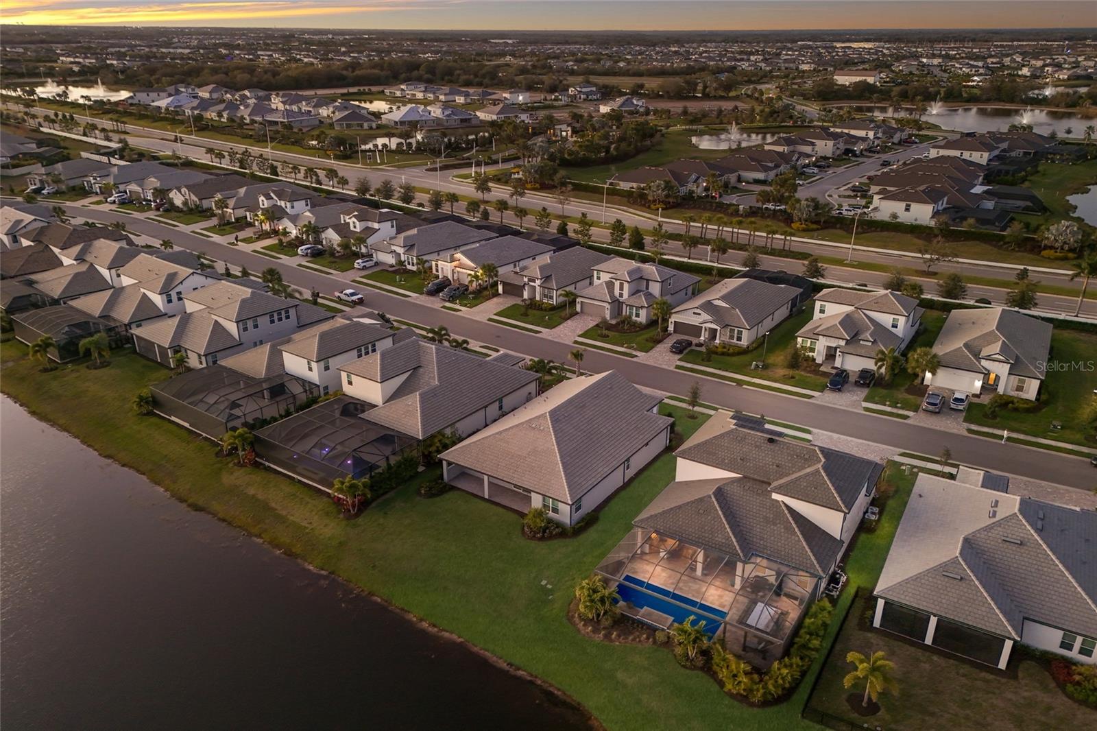 SWEETWATER AT LAKEWOOD RANCH PH I & II - Residential