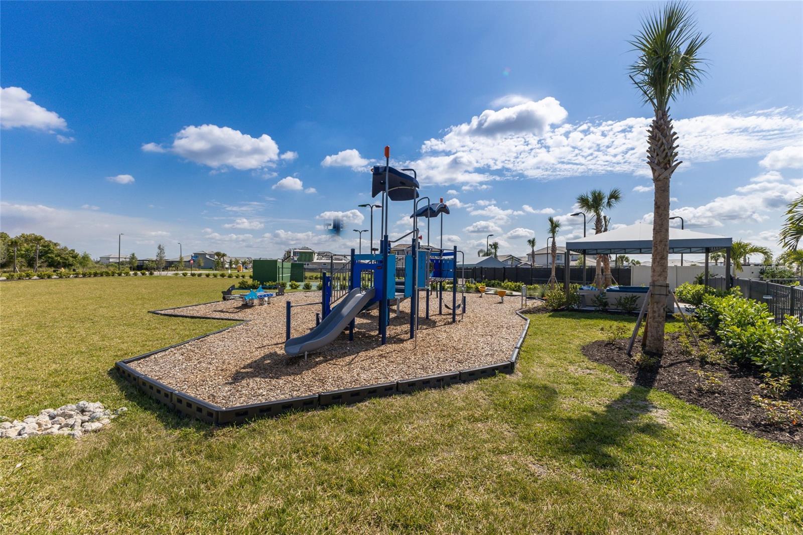 SWEETWATER AT LAKEWOOD RANCH PH I & II - Residential