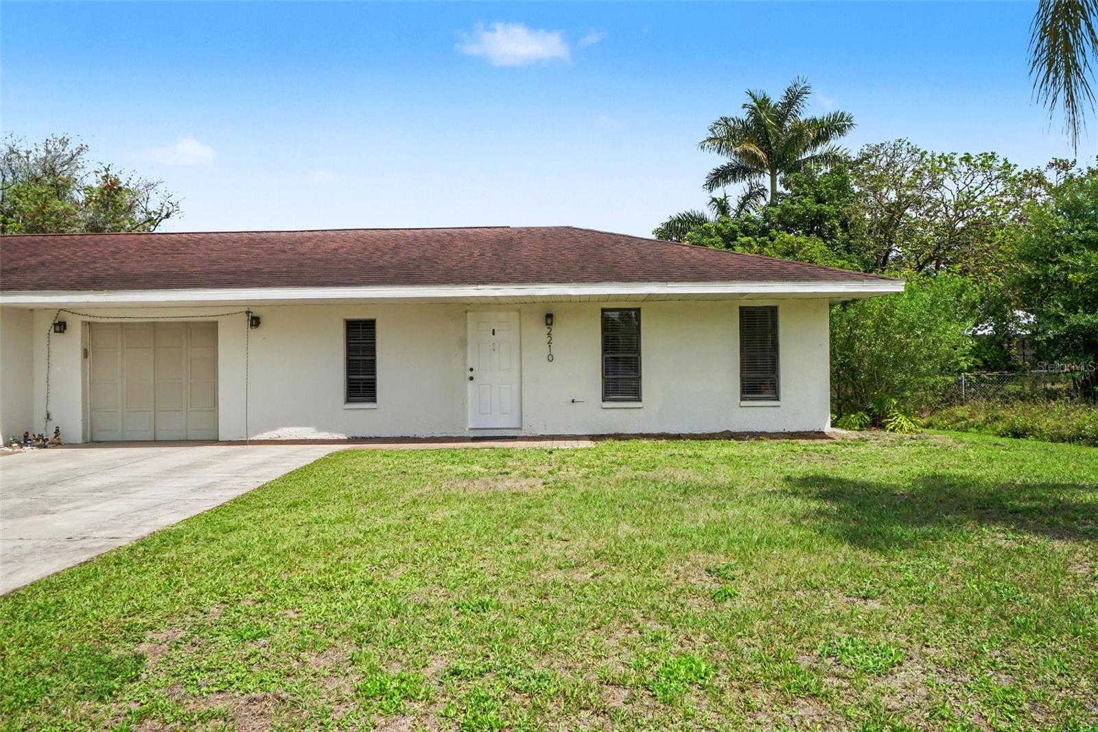 PARADISE SHORES - Residential Income