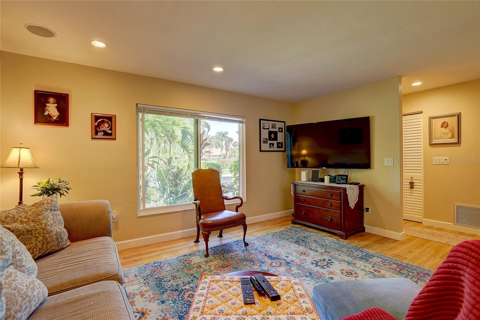 GULF GATE EAST - Residential