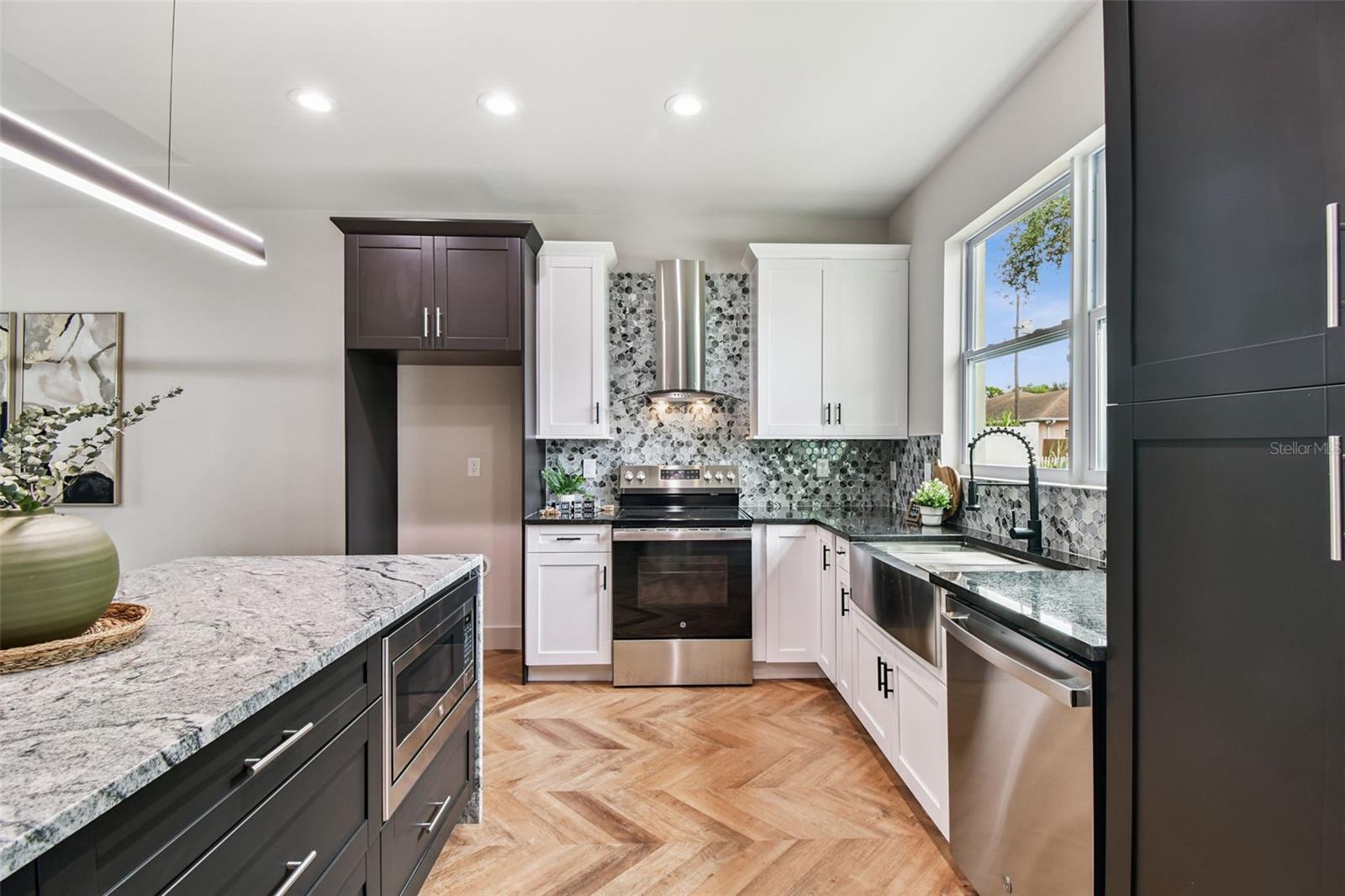 LAKE VIEW HEIGHTS - Residential