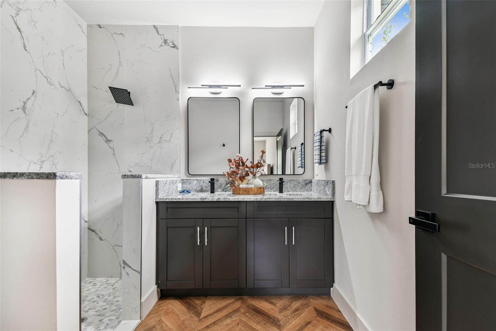 LAKE VIEW HEIGHTS - Residential