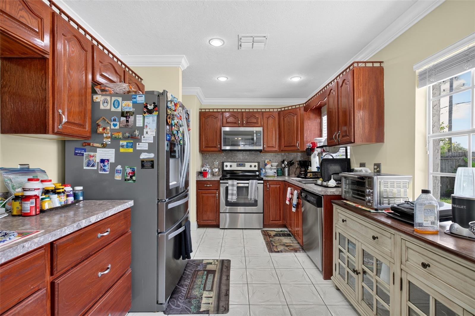 COUNTRY LANE - Residential