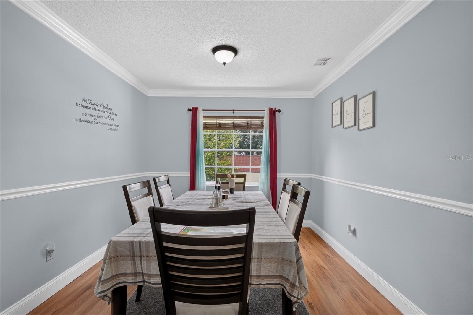 COUNTRY LANE - Residential