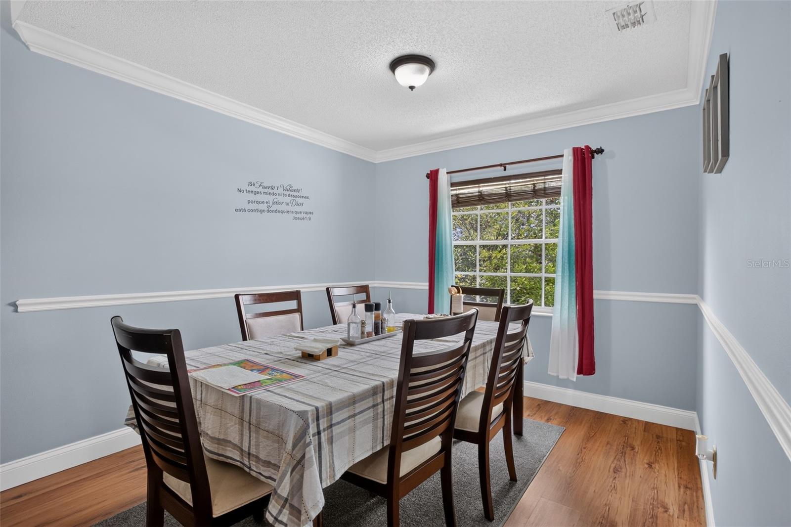COUNTRY LANE - Residential