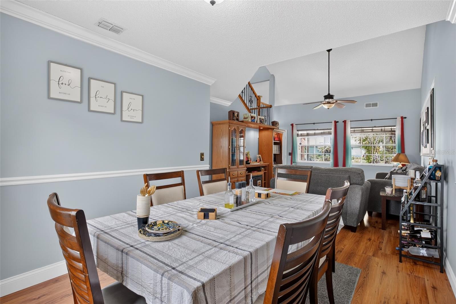 COUNTRY LANE - Residential