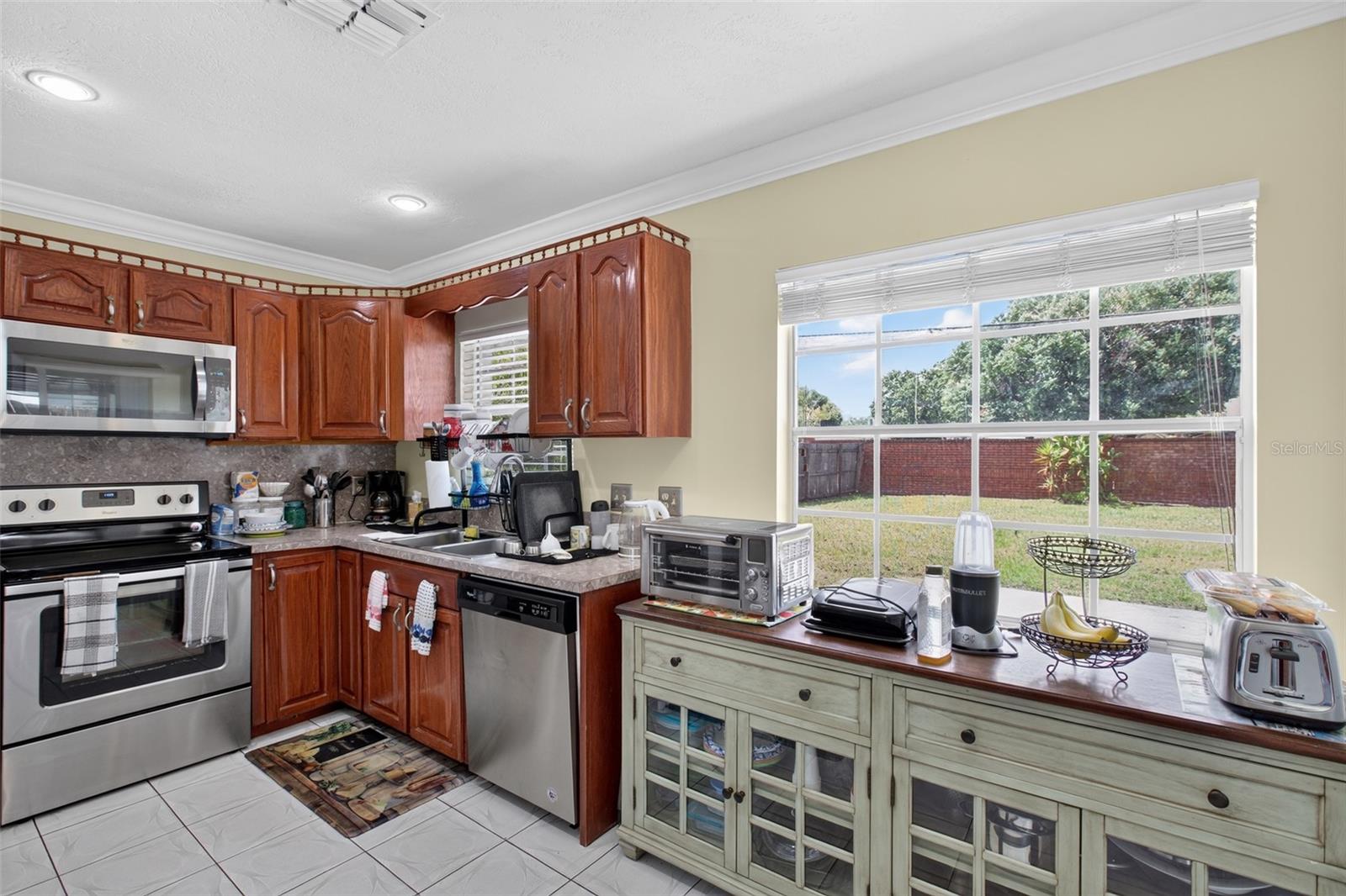 COUNTRY LANE - Residential
