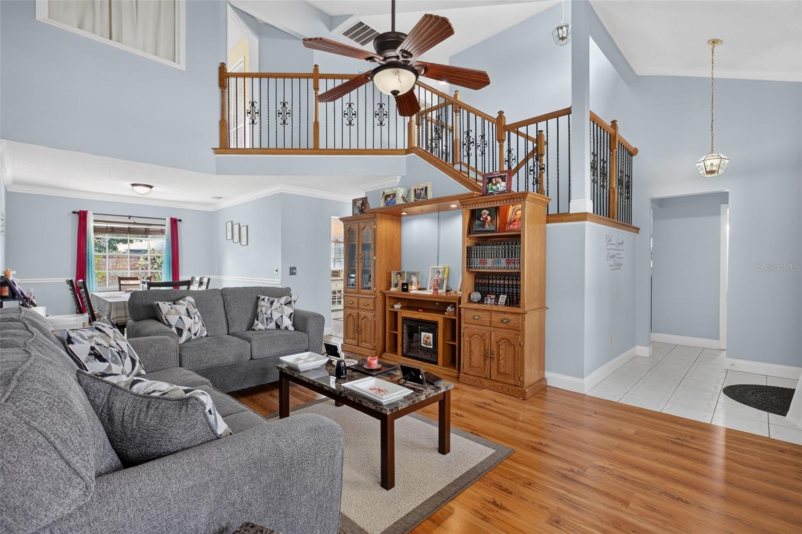 COUNTRY LANE - Residential